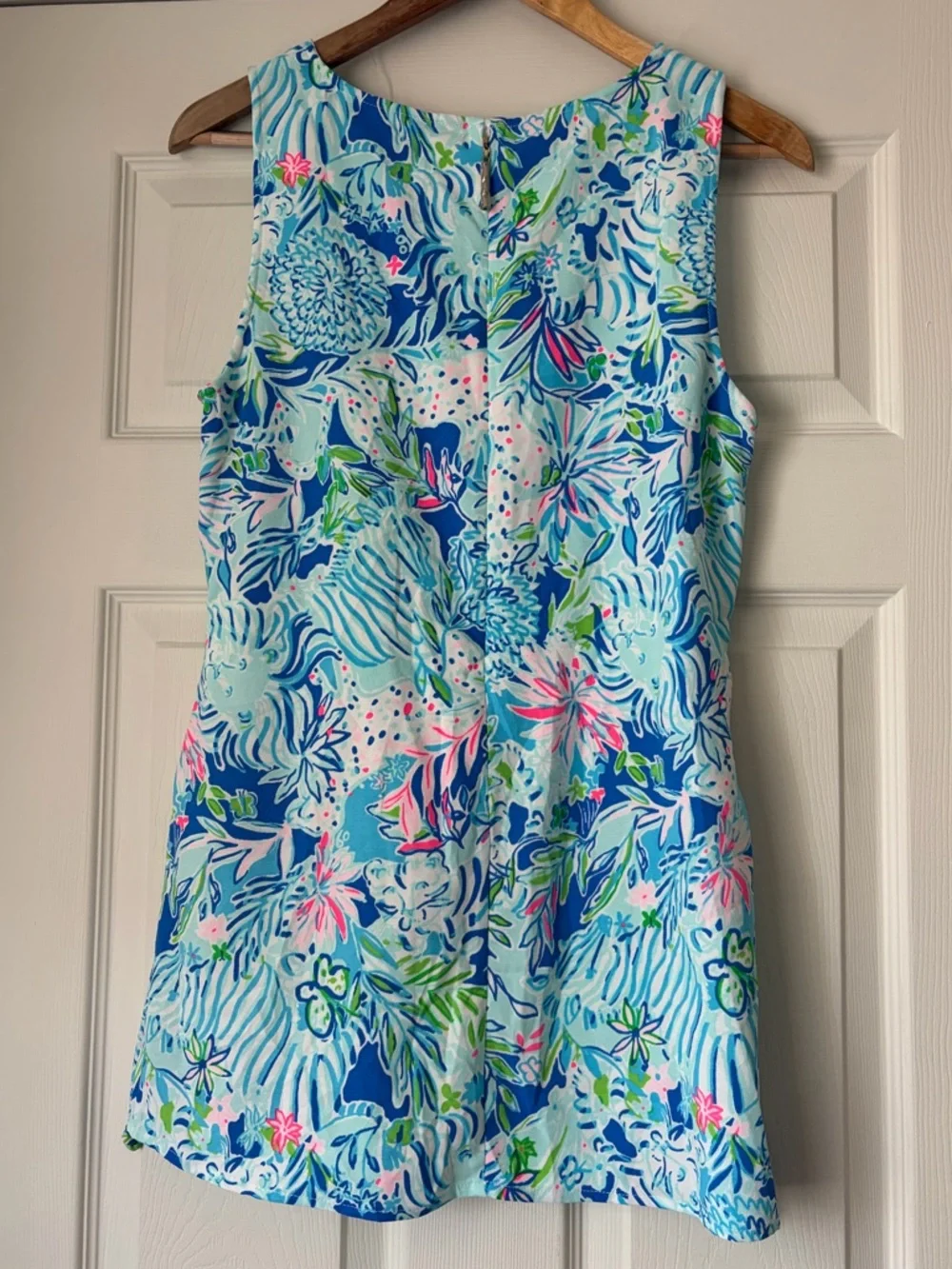 NWT Lilly Pulitzer Donna Top Coastal Blue Lion Sea Print Size M - Picture 7 of 12